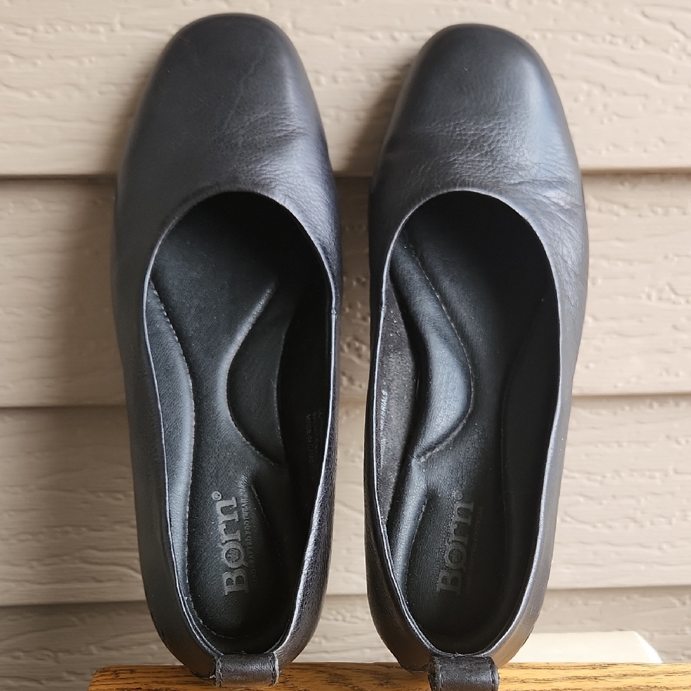 Born Black Flats. Sz 7.5